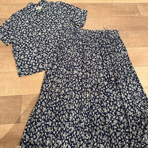 TALBOTS WOMENS LARGE BLOUSE MED SKIRT AND BLOUSE SET BLUE FLORAL